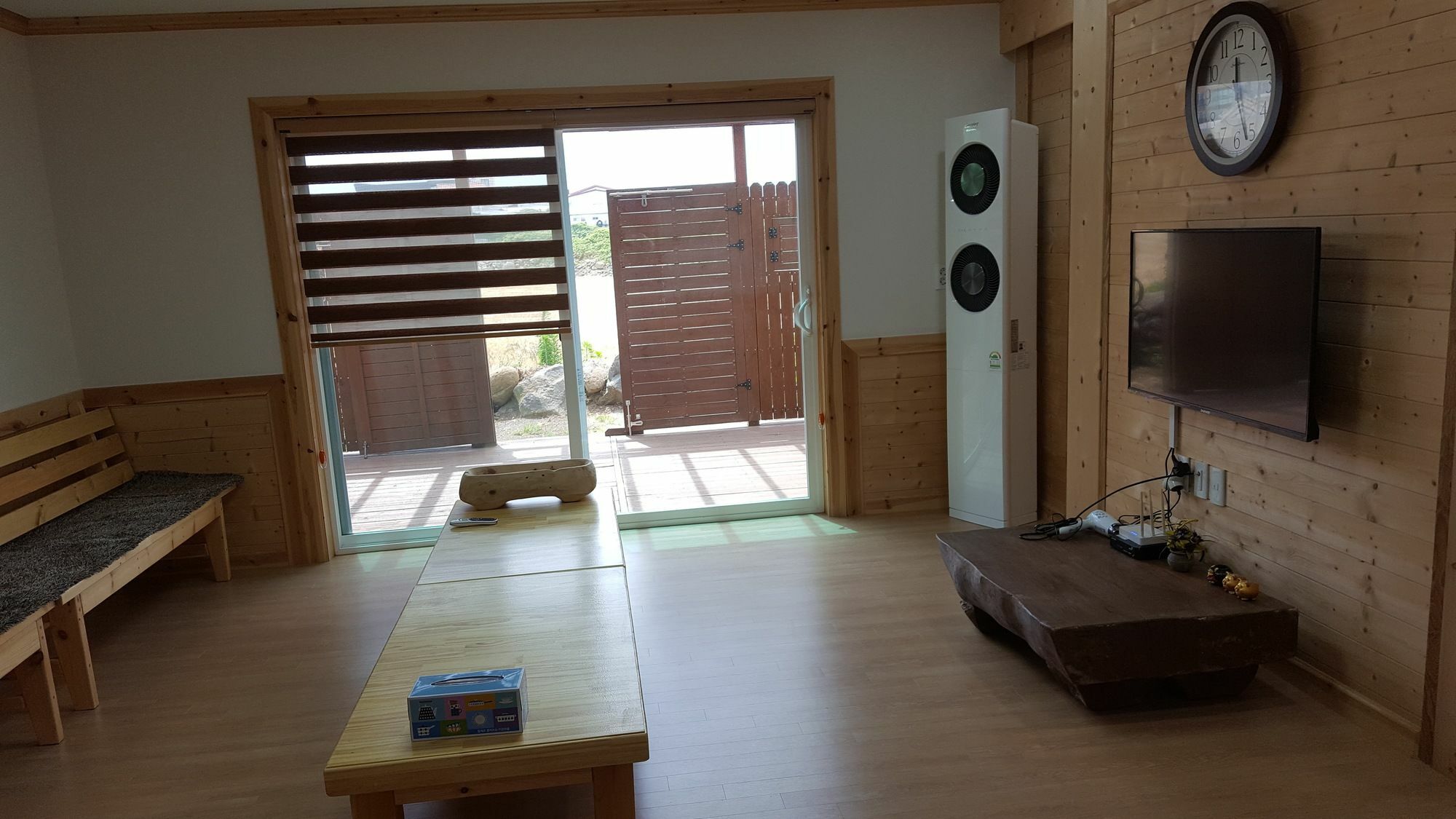 Tree House Guesthouse Jeju Ngoại thất bức ảnh